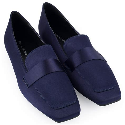 ladies navy loafers size 5.